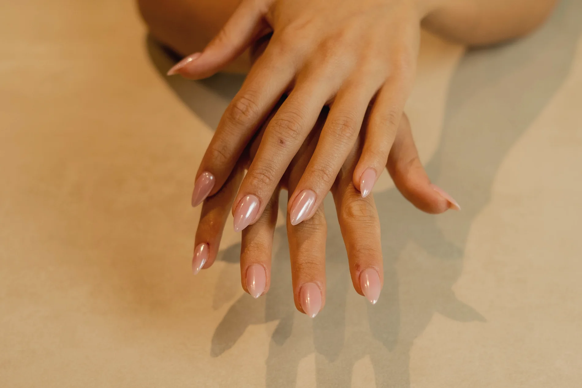 Nytt set gelénaglar hos Aura Nails Göteborg
