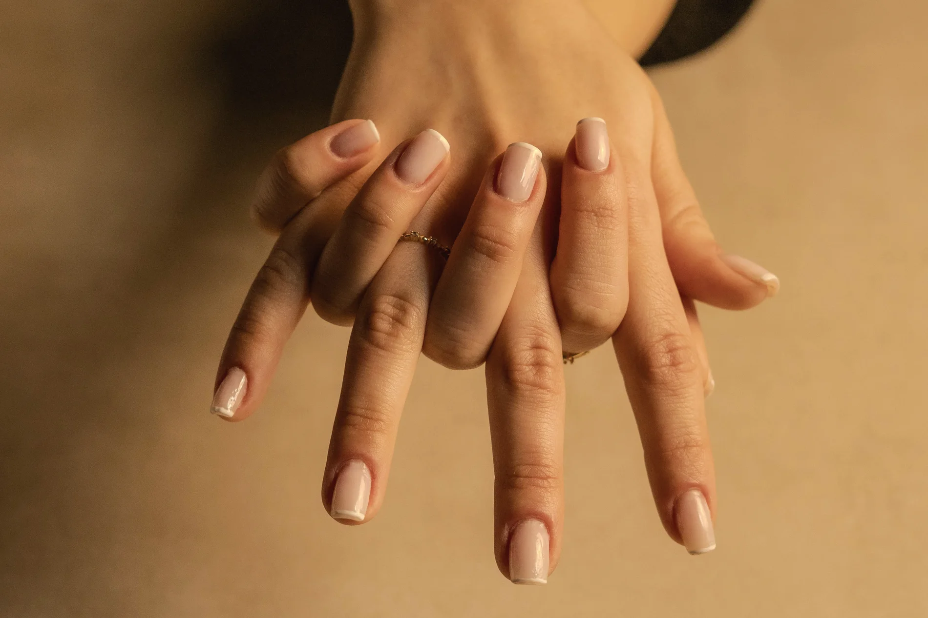 Premiumnagelbehandling Aura Nails